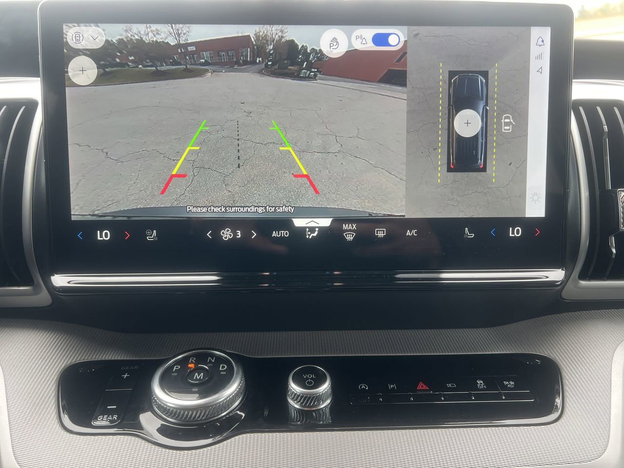 New 2026 Ford Expedition Active image 4