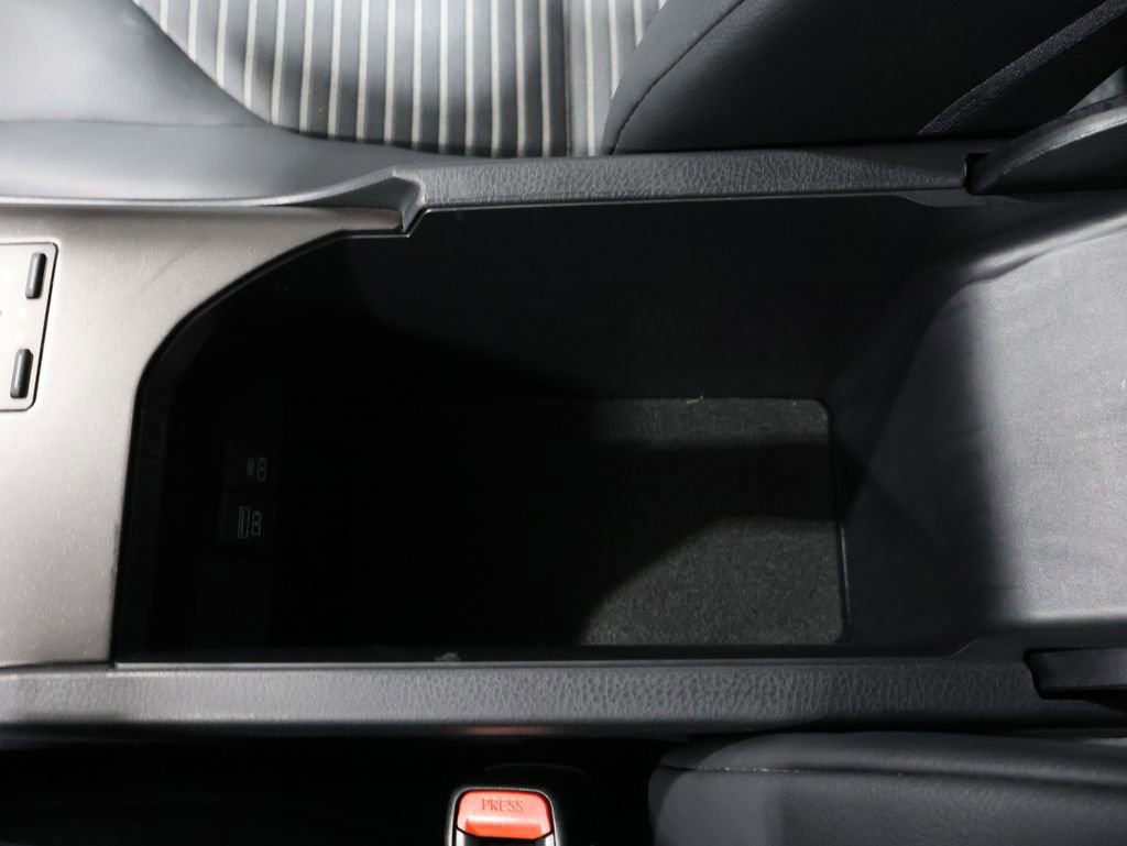 Used 2023 Toyota Camry SE image 30