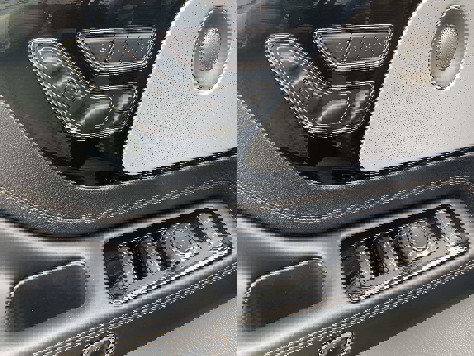 New 2025 Lincoln Aviator Black Label image 21