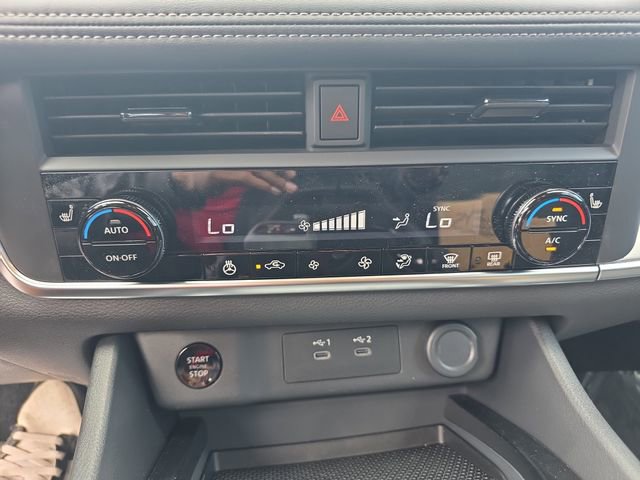 New 2026 Nissan Rogue SV w/ Cold Weather Package FWD image 25