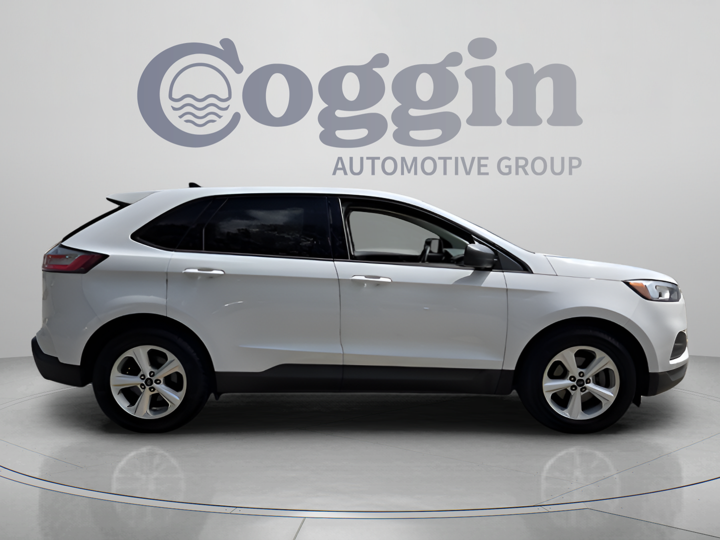 Used 2020 Ford Edge SE FWD image 6