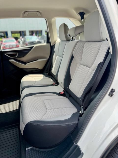 Used 2023 Subaru Forester AWD/4WD image 25