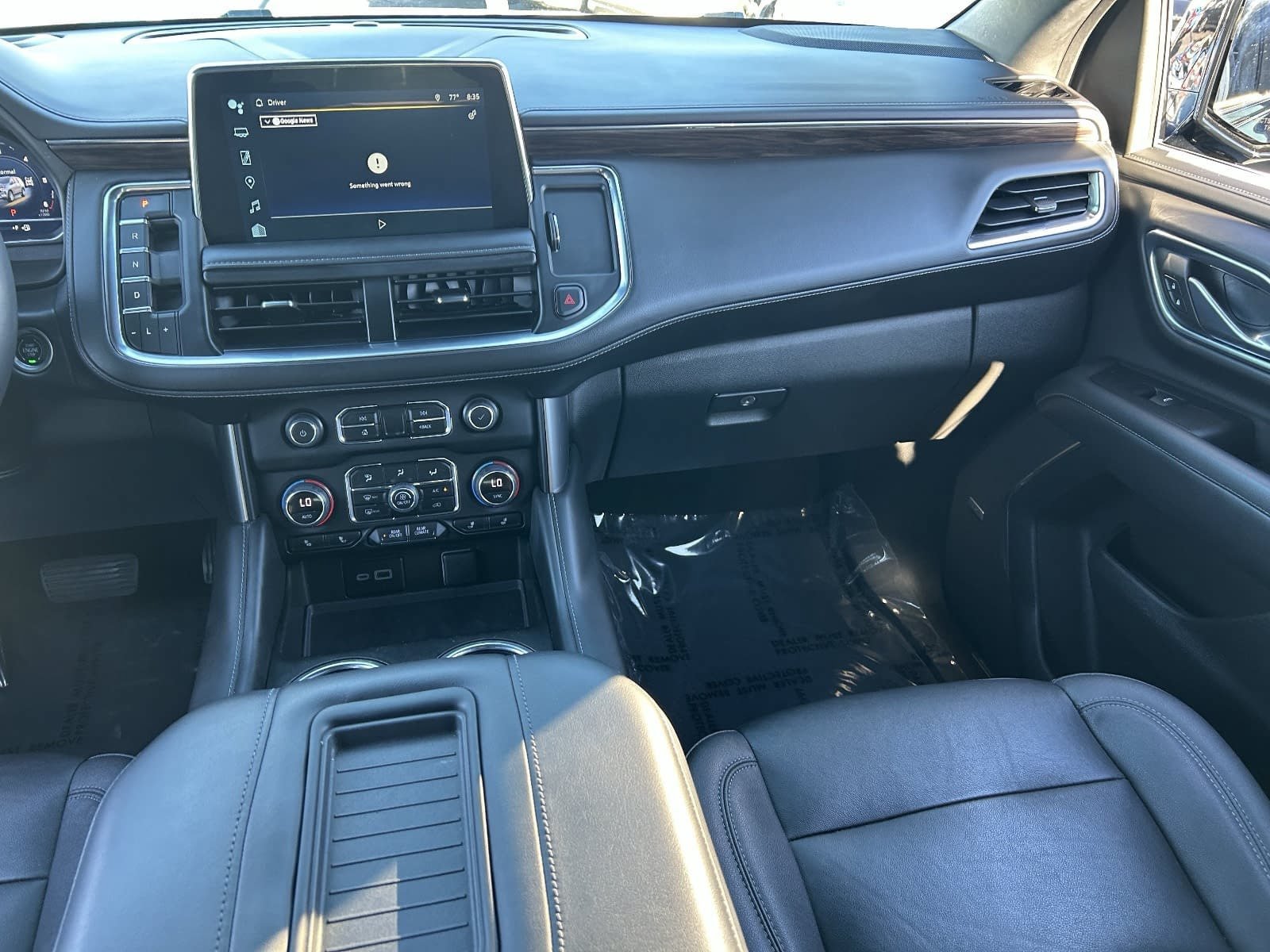 Used 2023 Chevrolet Tahoe Z71 w/ Luxury Package AWD/4WD image 19