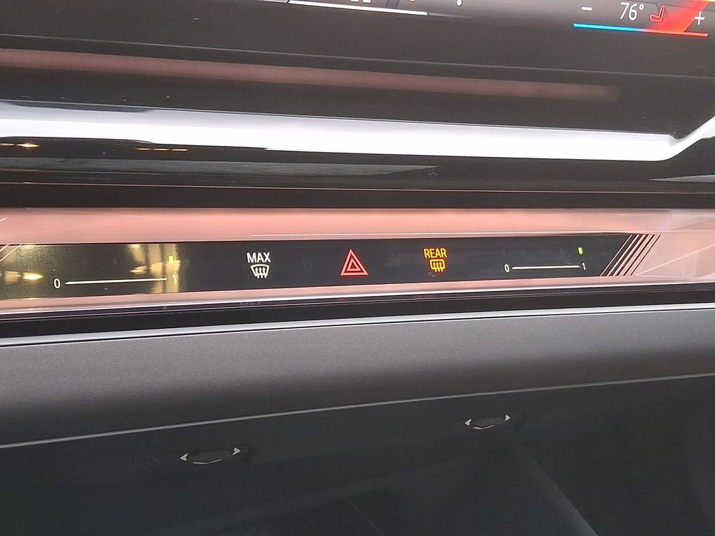 Used 2025 BMW i5 xDrive40 w/ Executive Package image 13