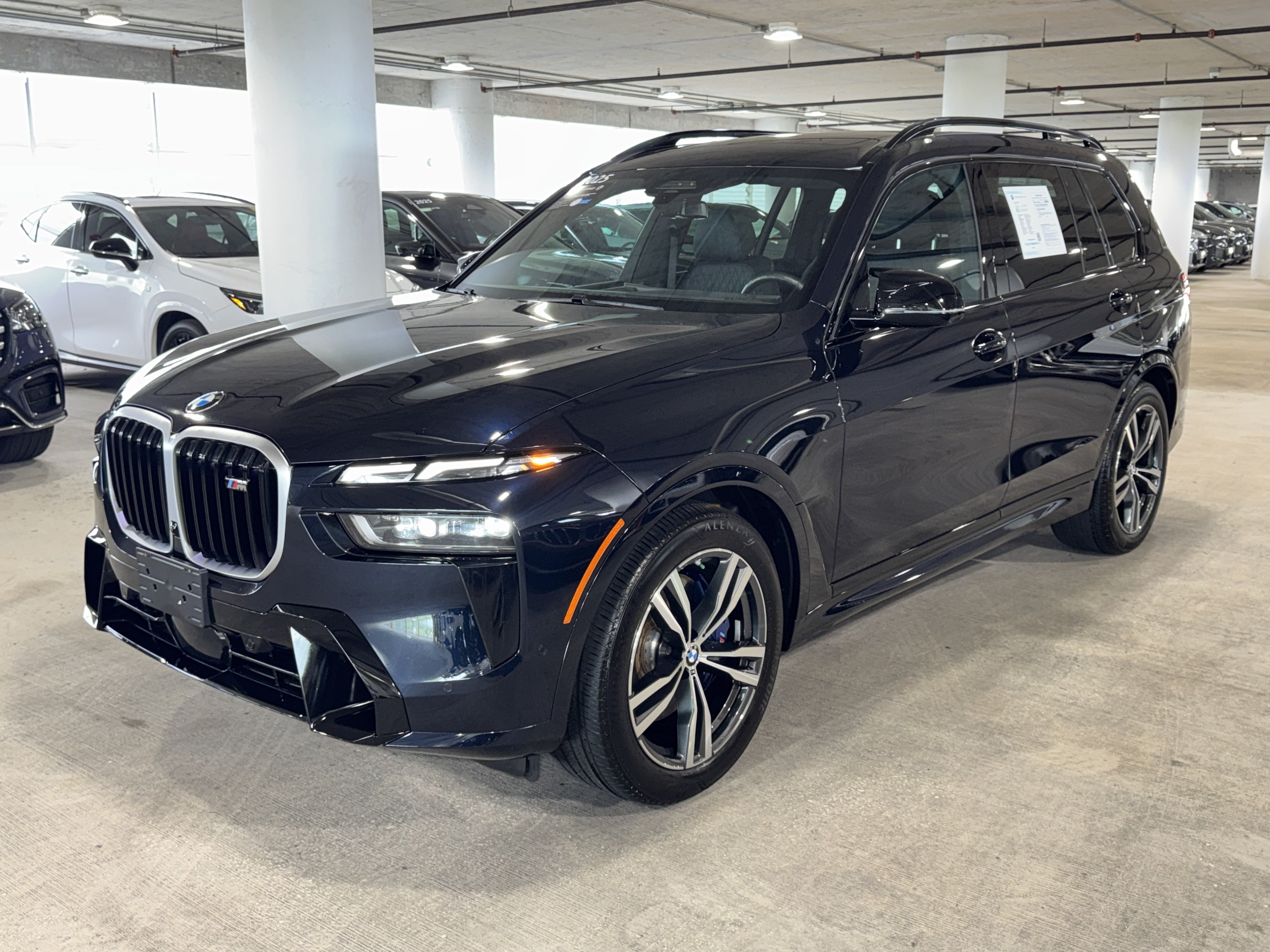 Used 2025 BMW X7 M60i AWD/4WD image 4