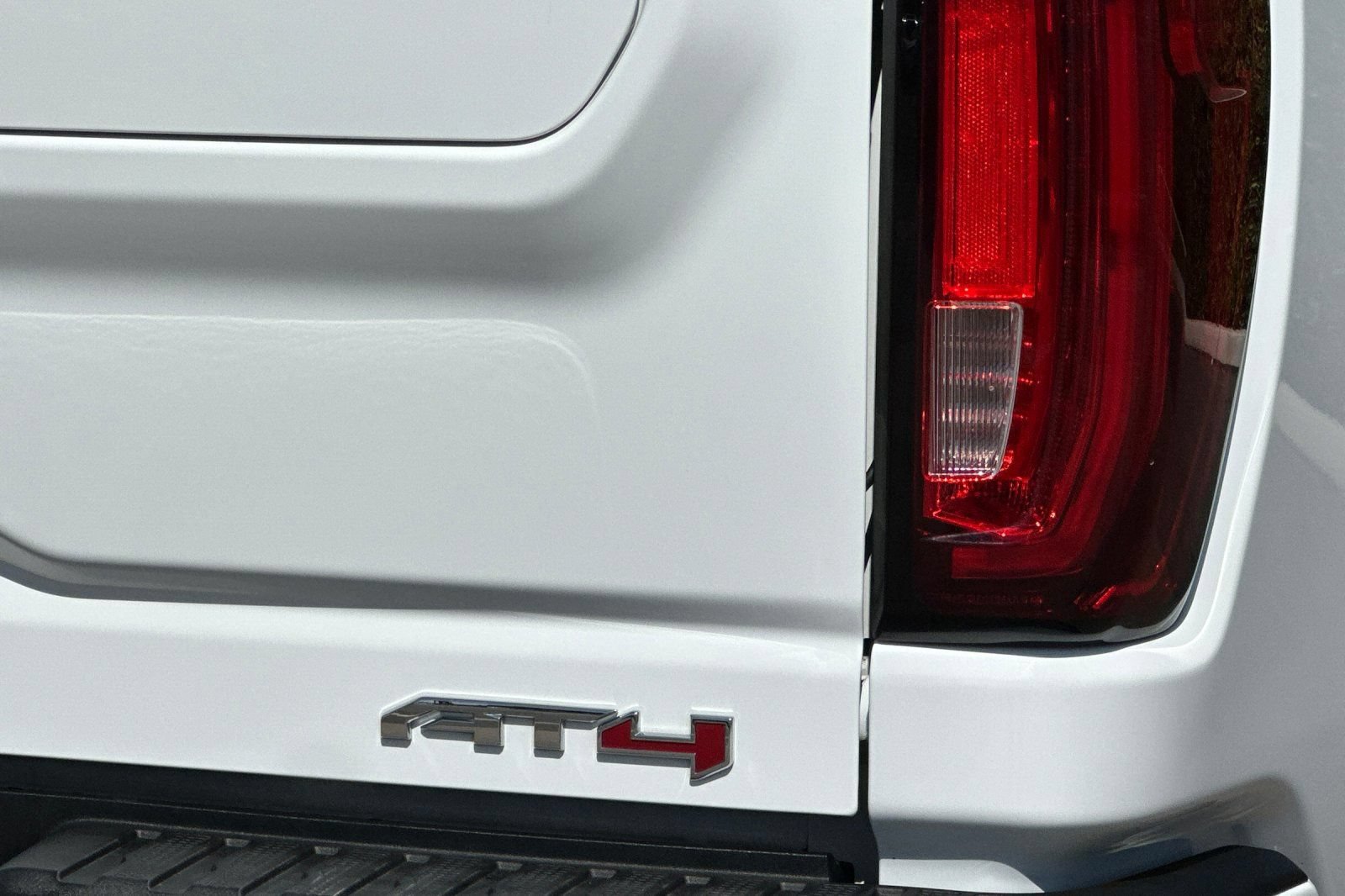 Certified 2022 GMC Sierra 2500 AT4 w/ AT4 Preferred Package AWD/4WD image 27