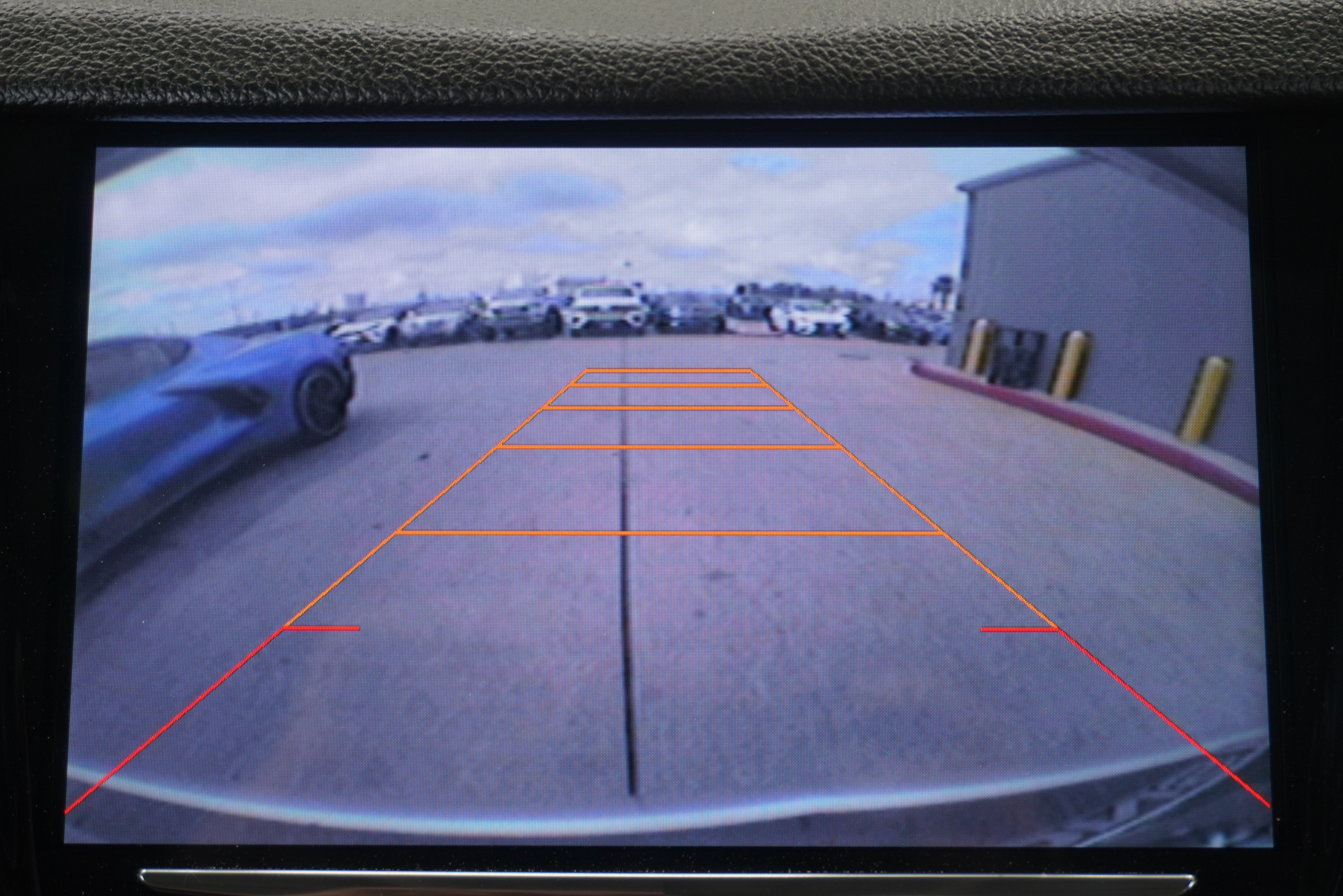 Used 2014 Cadillac SRX Luxury w/ Driver Awareness Package FWD image 17
