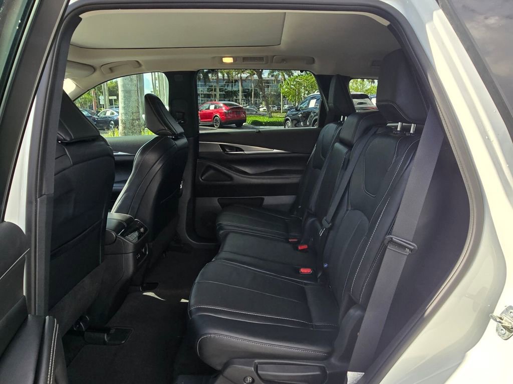 Certified 2023 INFINITI QX60 Luxe w/ Cargo Package image 15