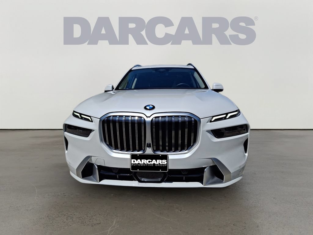 Used 2025 BMW X7 xDrive40i w/ Executive Package AWD/4WD image 2