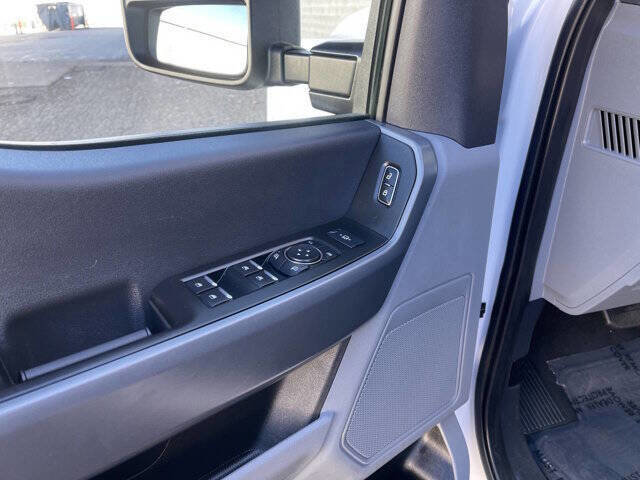 Used 2024 Ford F250 XLT w/ FX4 Off-Road Package AWD/4WD image 7