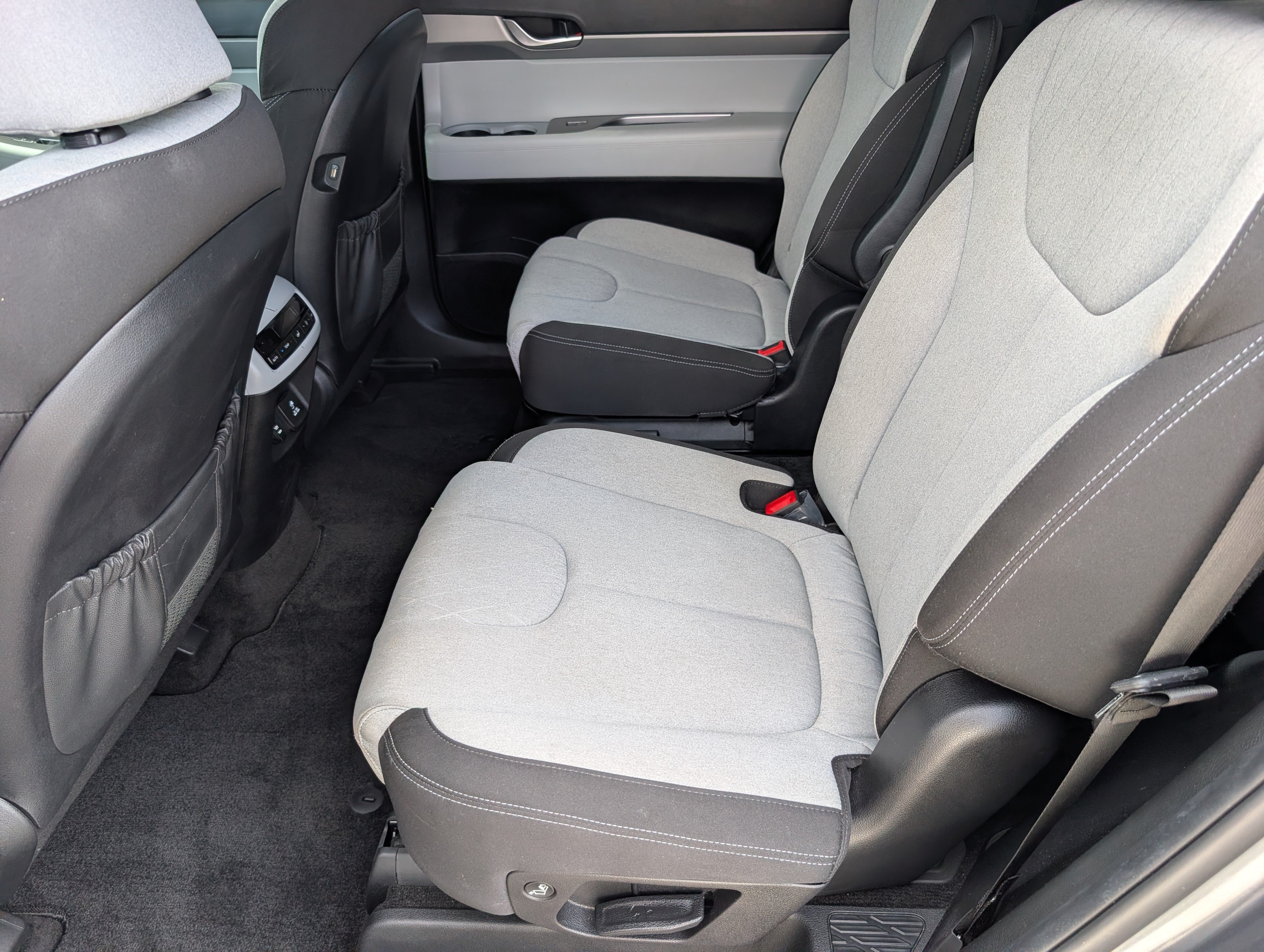 Used 2024 Hyundai Palisade Limited FWD image 30