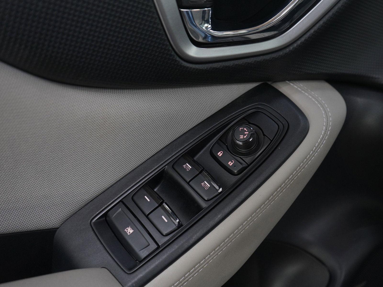 Used 2024 Subaru Forester Premium image 20