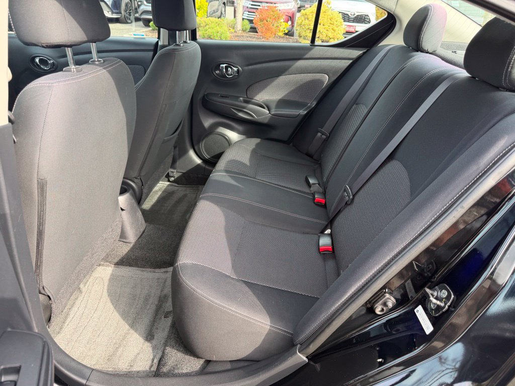 Used 2014 Nissan Versa SV FWD image 16