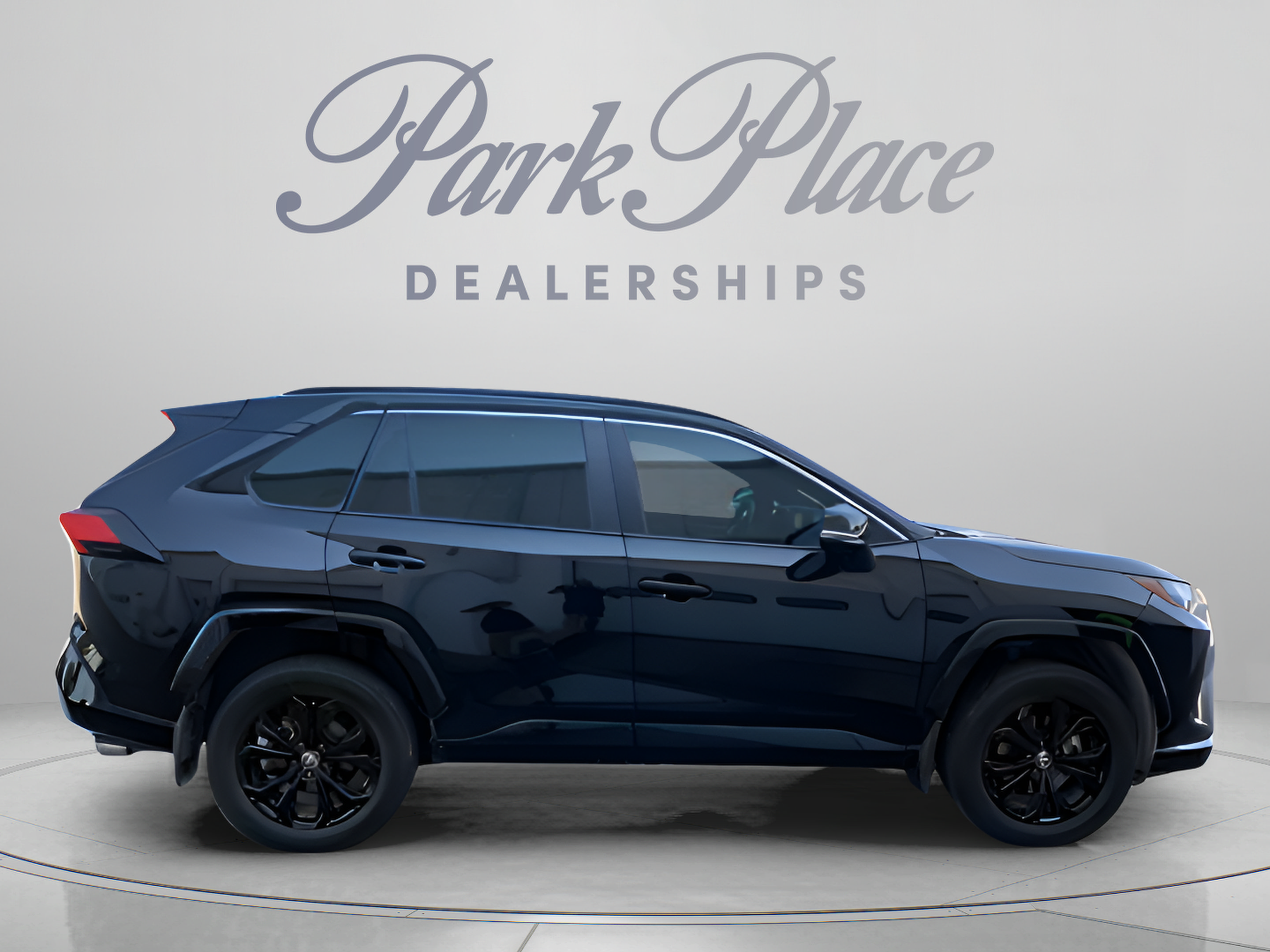 Used 2022 Toyota RAV4 SE AWD/4WD image 6