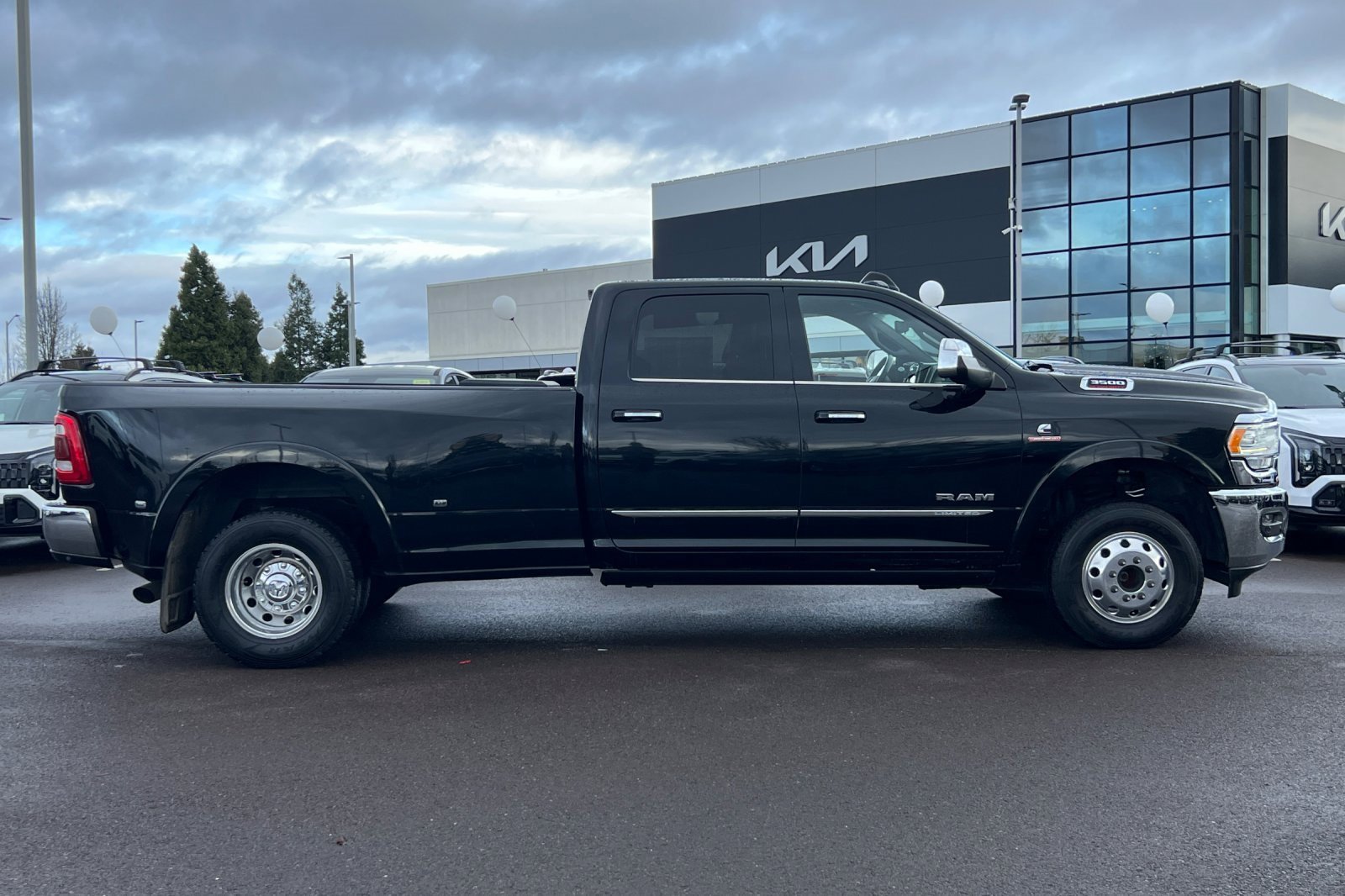Used 2021 RAM 3500 Limited image 3