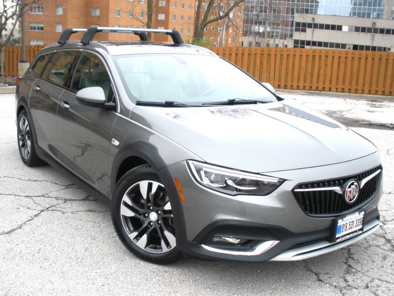 Used 2019 Buick Regal Essence w/ Driver Confidence Package I AWD/4WD image 3