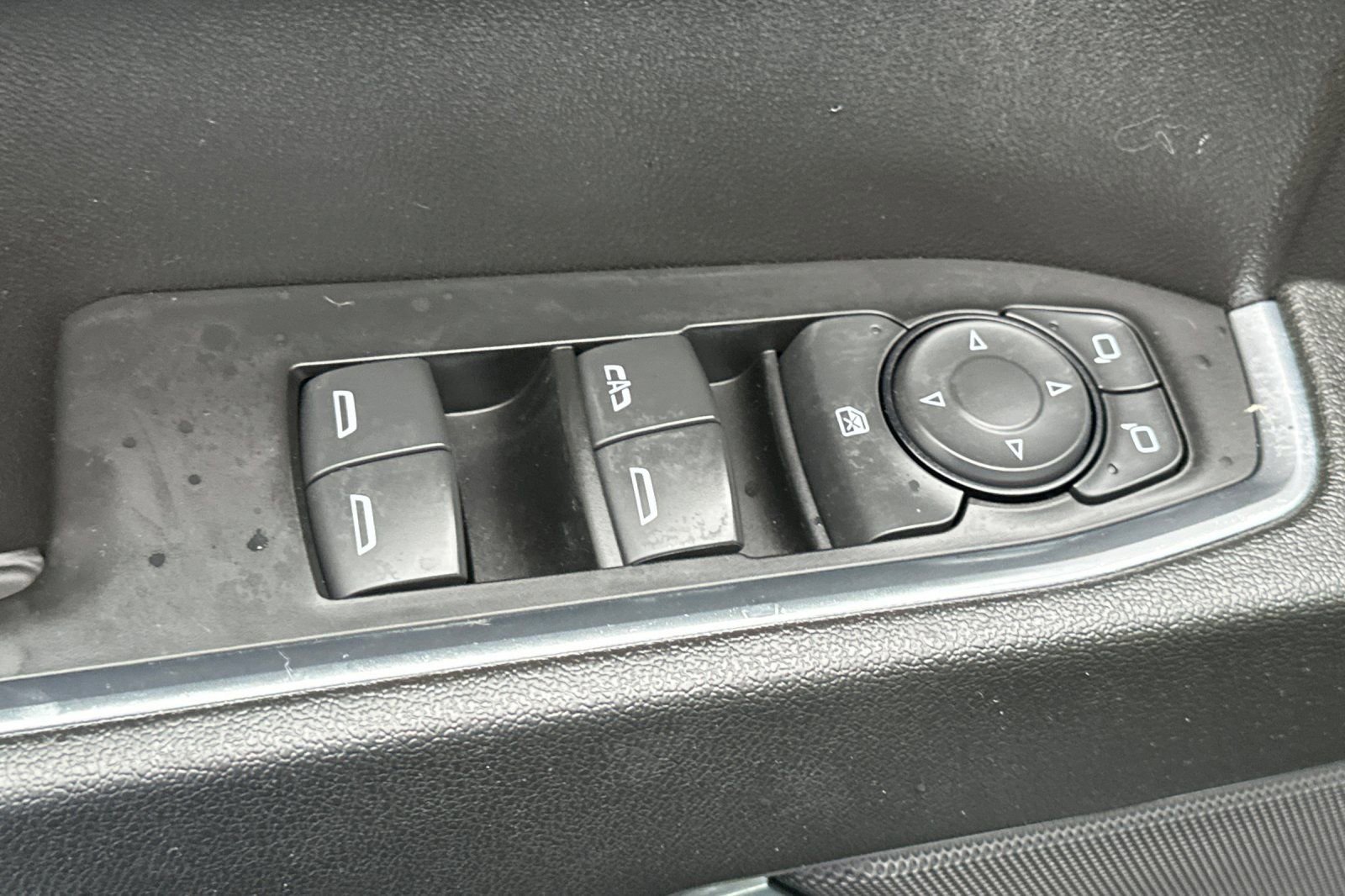 Used 2024 GMC Sierra 1500 Elevation RWD image 12