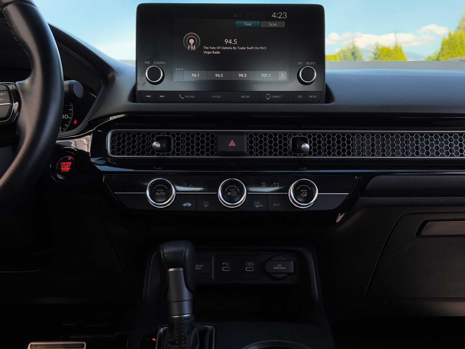 Certified 2025 Honda Civic Sport image 19