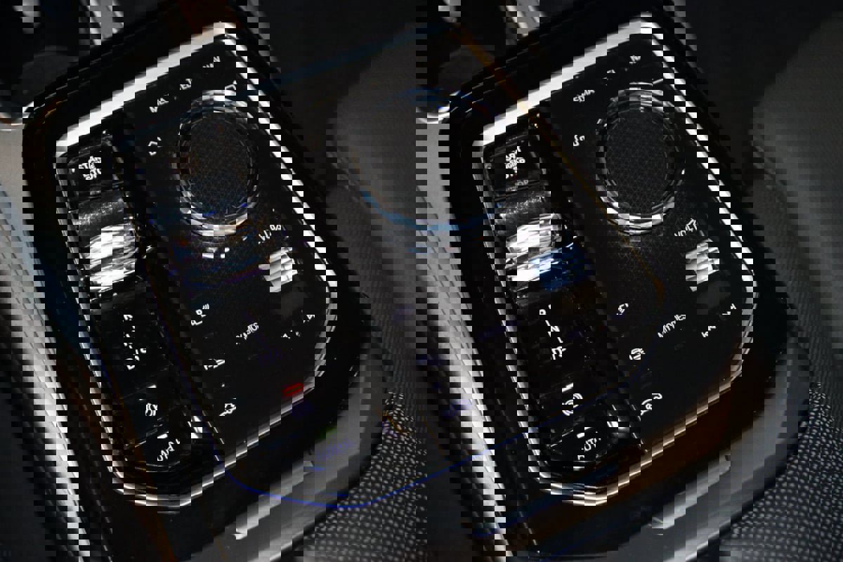 Used 2023 BMW 760i xDrive image 59