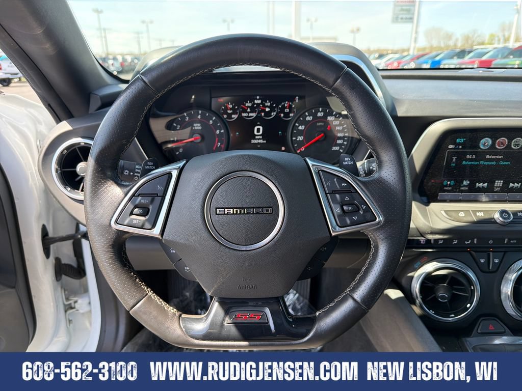 Used 2018 Chevrolet Camaro SS RWD image 14