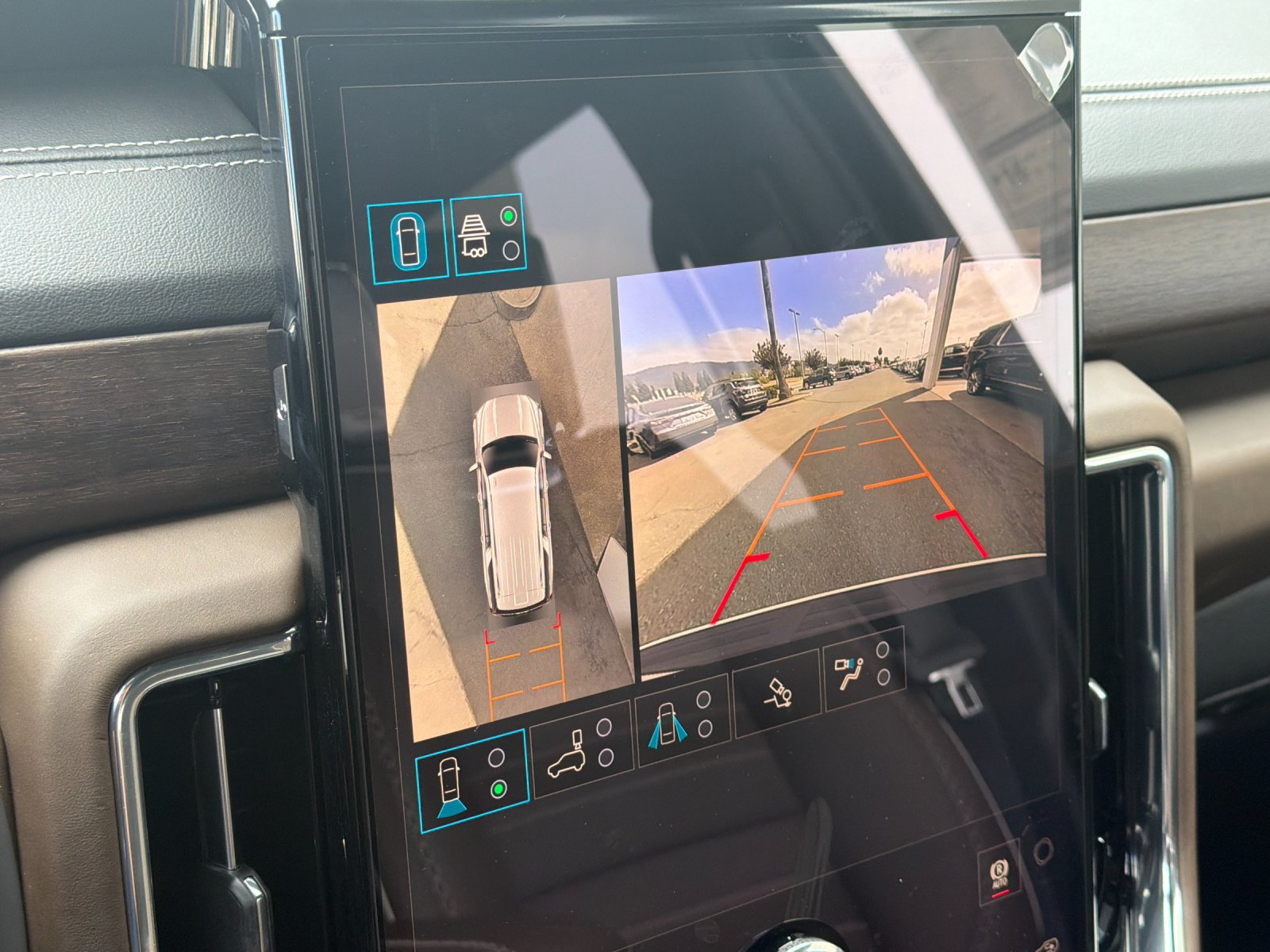 New 2026 GMC Yukon XL Denali Ultimate AWD/4WD image 20
