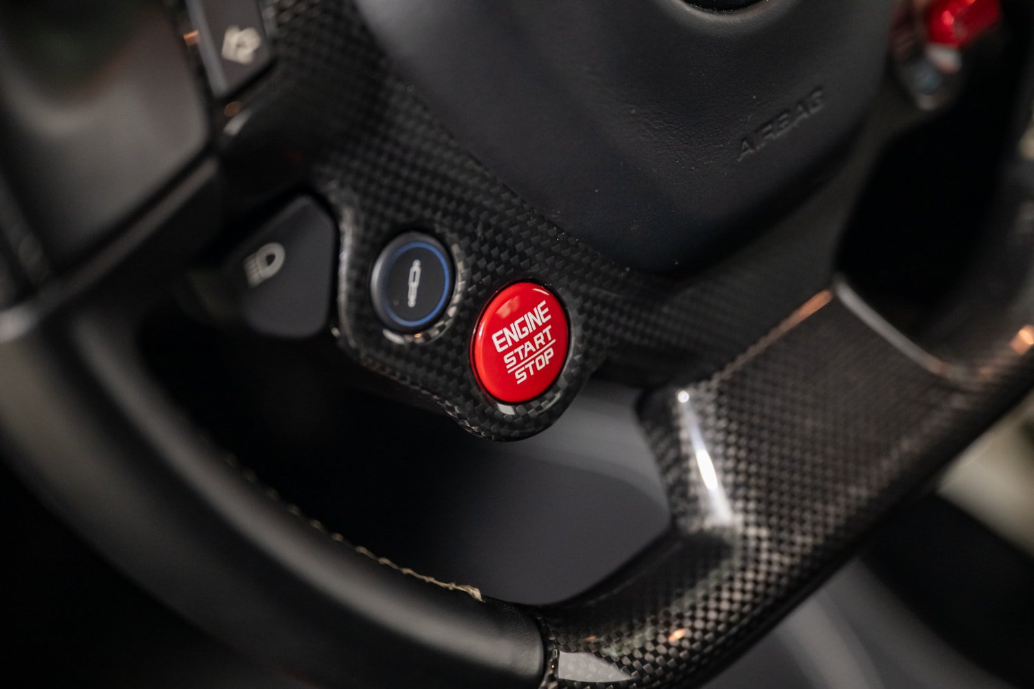 Used 2017 Ferrari 488 GTB RWD image 36