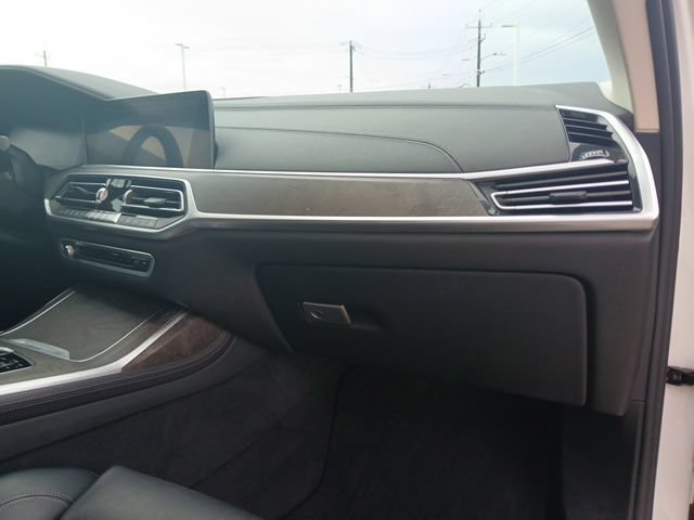 Used 2020 BMW X7 xDrive40i w/ Premium Package AWD/4WD image 16