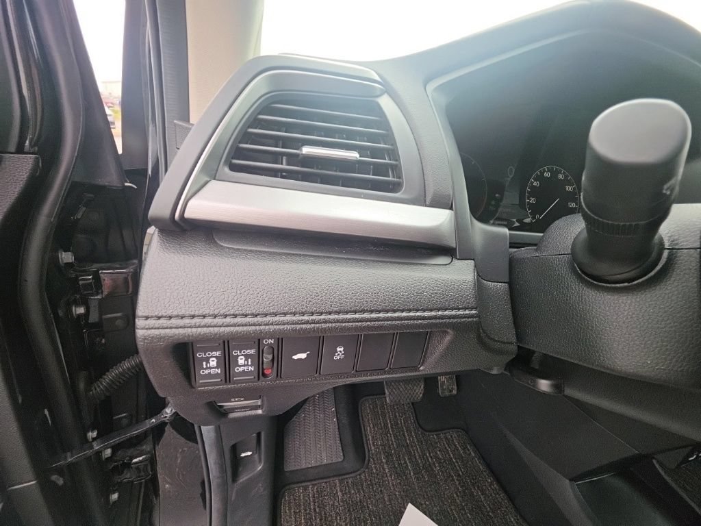 Used 2026 Honda Odyssey EX-L image 18