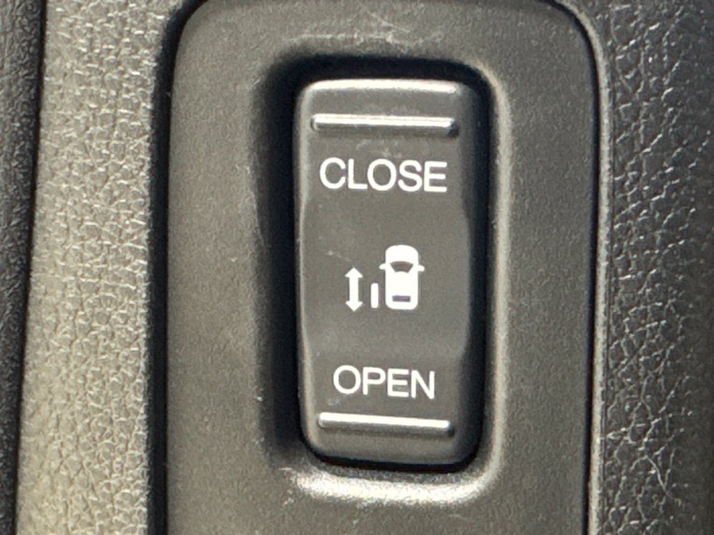Used 2019 Honda Odyssey Elite image 24