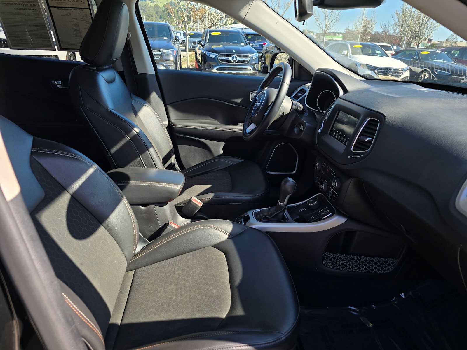 Used 2020 Jeep Compass Latitude image 11