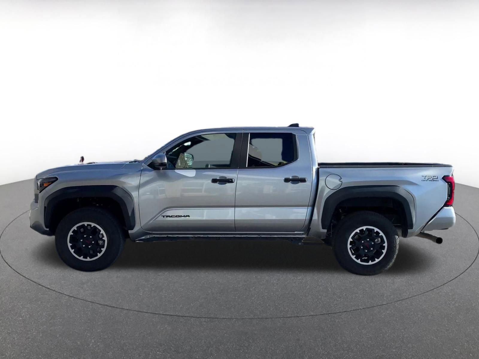 Used 2025 Toyota Tacoma TRD Off-Road image 9