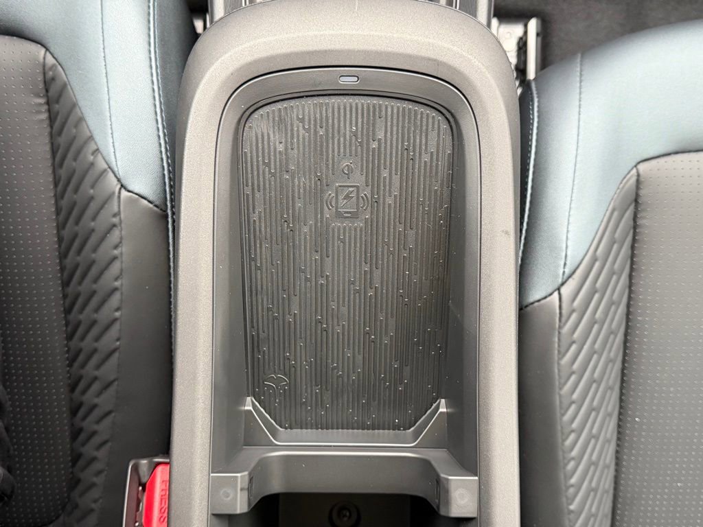 New 2026 Nissan Leaf Platinum+ w/ Cargo Package (Platinum+) FWD image 33