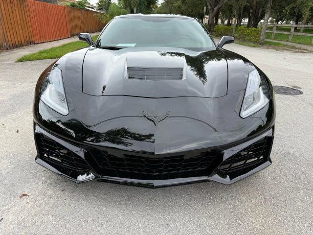 Used 2017 Chevrolet Corvette Stingray Coupe w/ Carbon Flash Badge Package image 6