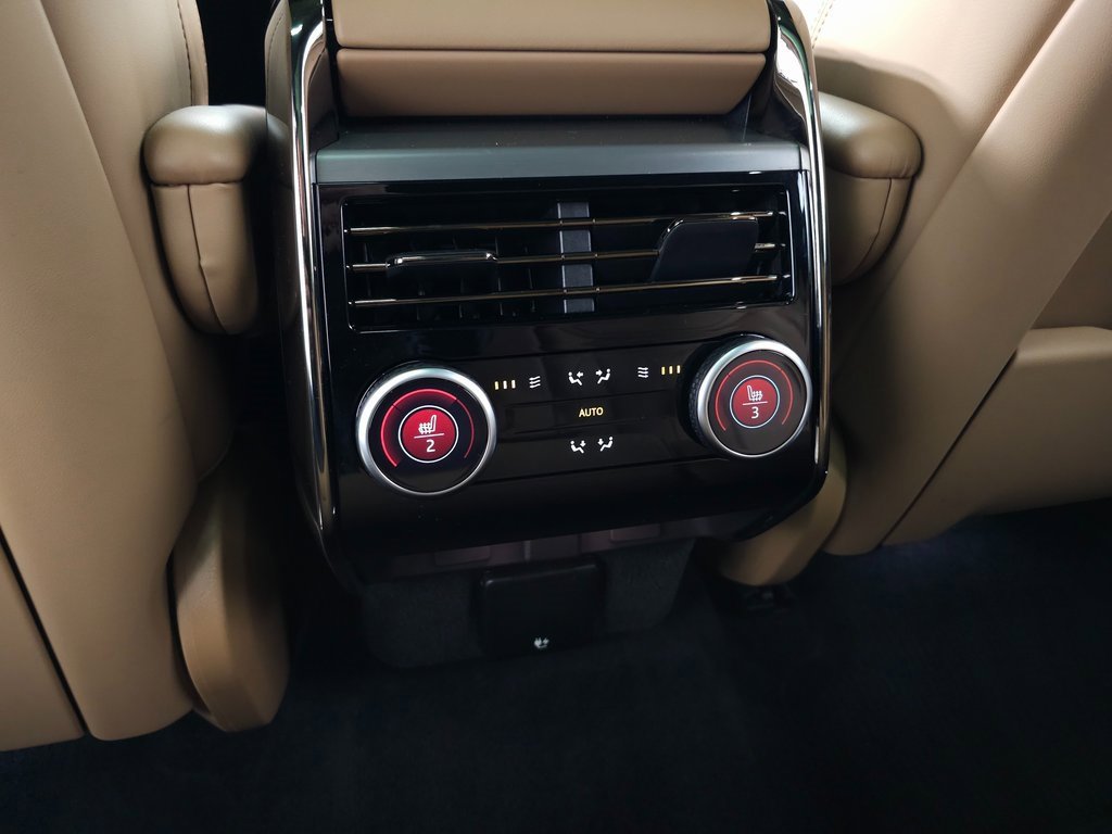 Certified 2024 Land Rover Range Rover Sport SE image 45