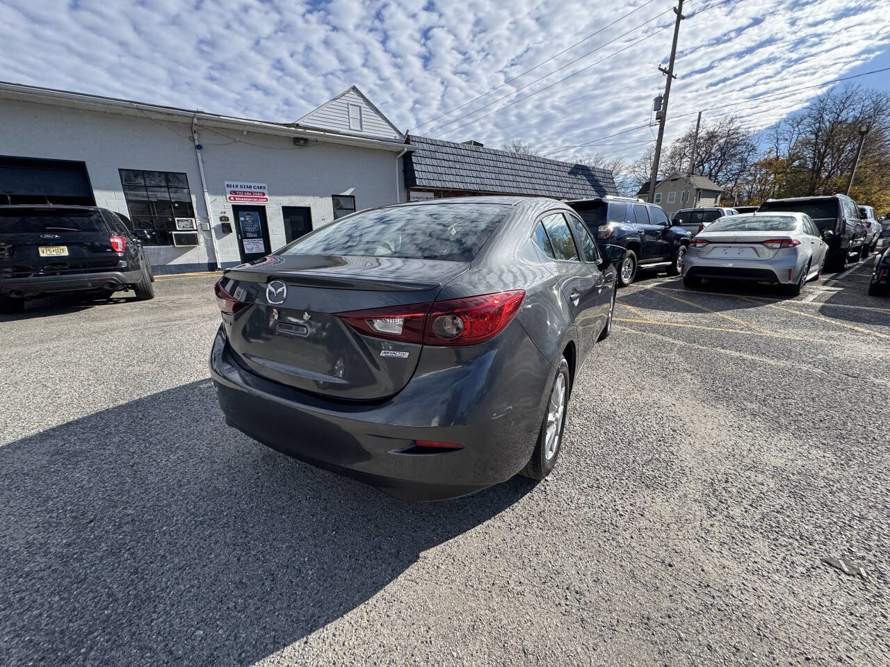Used 2014 MAZDA MAZDA3 i Touring image 11