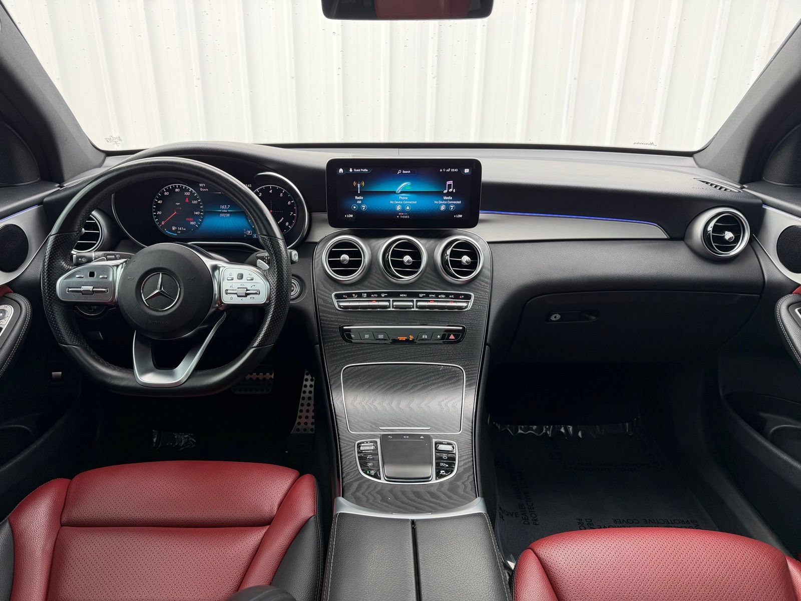 Used 2022 Mercedes-Benz GLC 300 4MATIC w/ AMG Line image 12