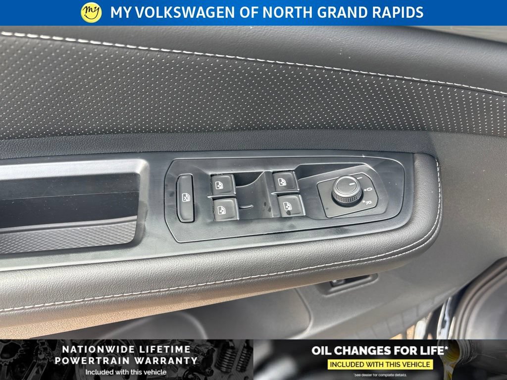 New 2026 Volkswagen Atlas Cross Sport SE AWD/4WD image 12