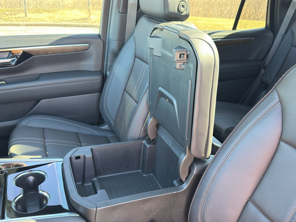 Used 2026 Chevrolet Tahoe High Country image 21