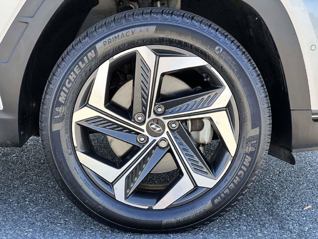 Certified 2023 Hyundai Tucson Limited AWD/4WD image 8