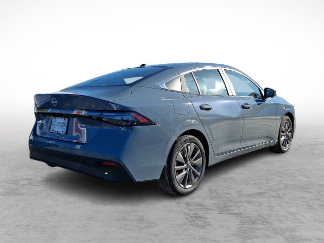 New 2026 Nissan Sentra SL w/ Floor Mat Package FWD image 4