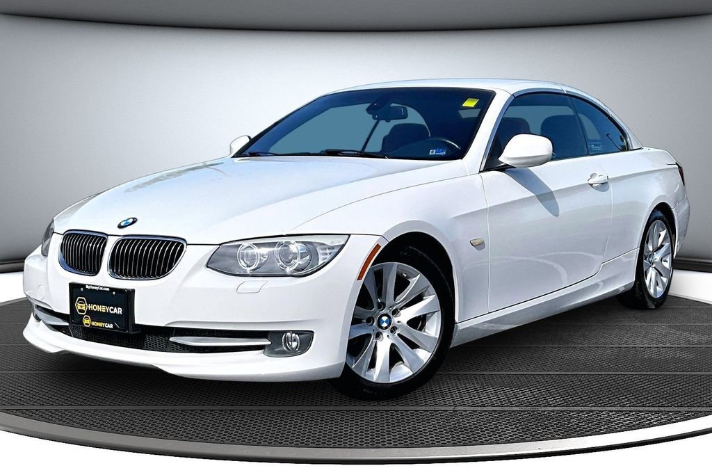 Used 2011 BMW 328i Convertible RWD image 3