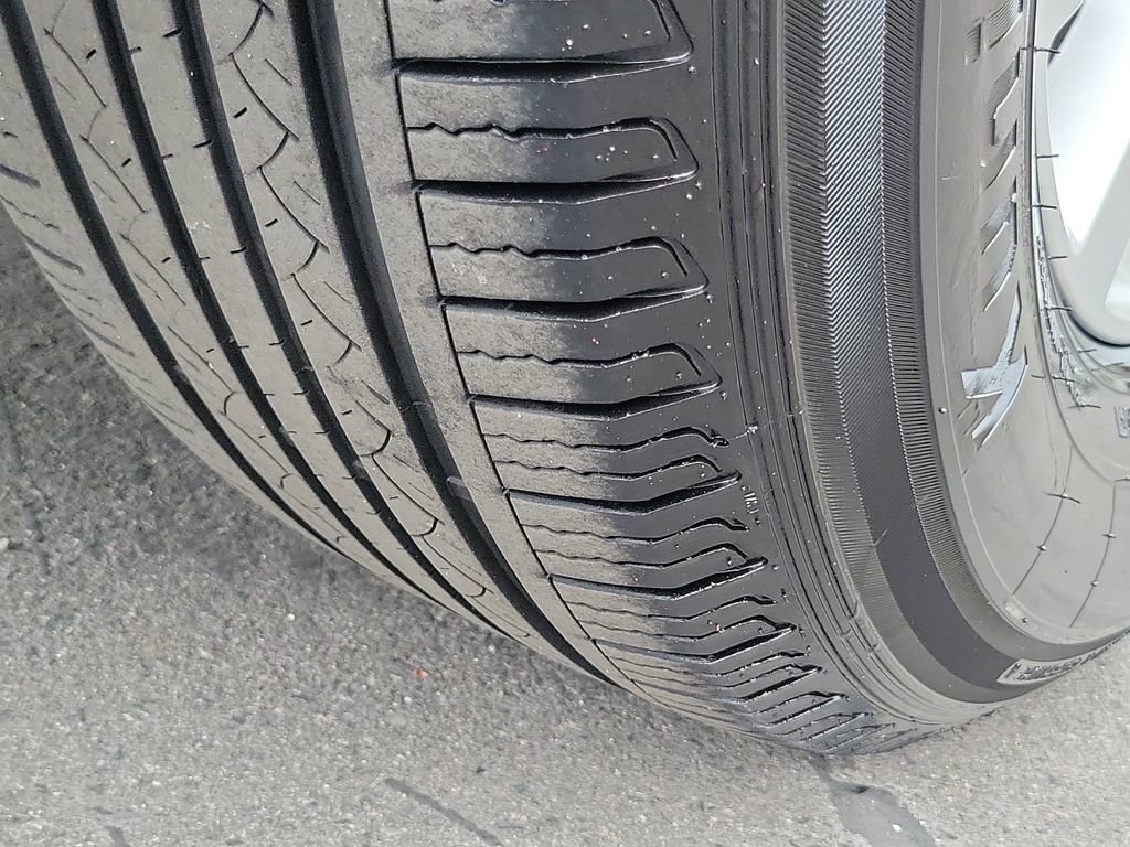 Used 2024 Nissan Armada SV image 34