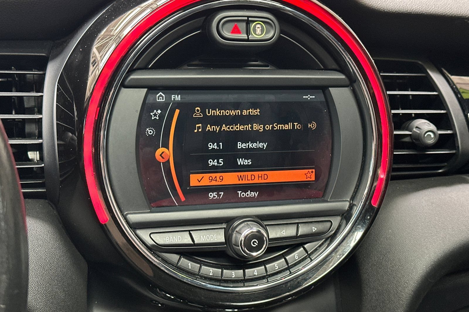 Used 2021 MINI Cooper S w/ 6.5" Touchscreen Package FWD image 23