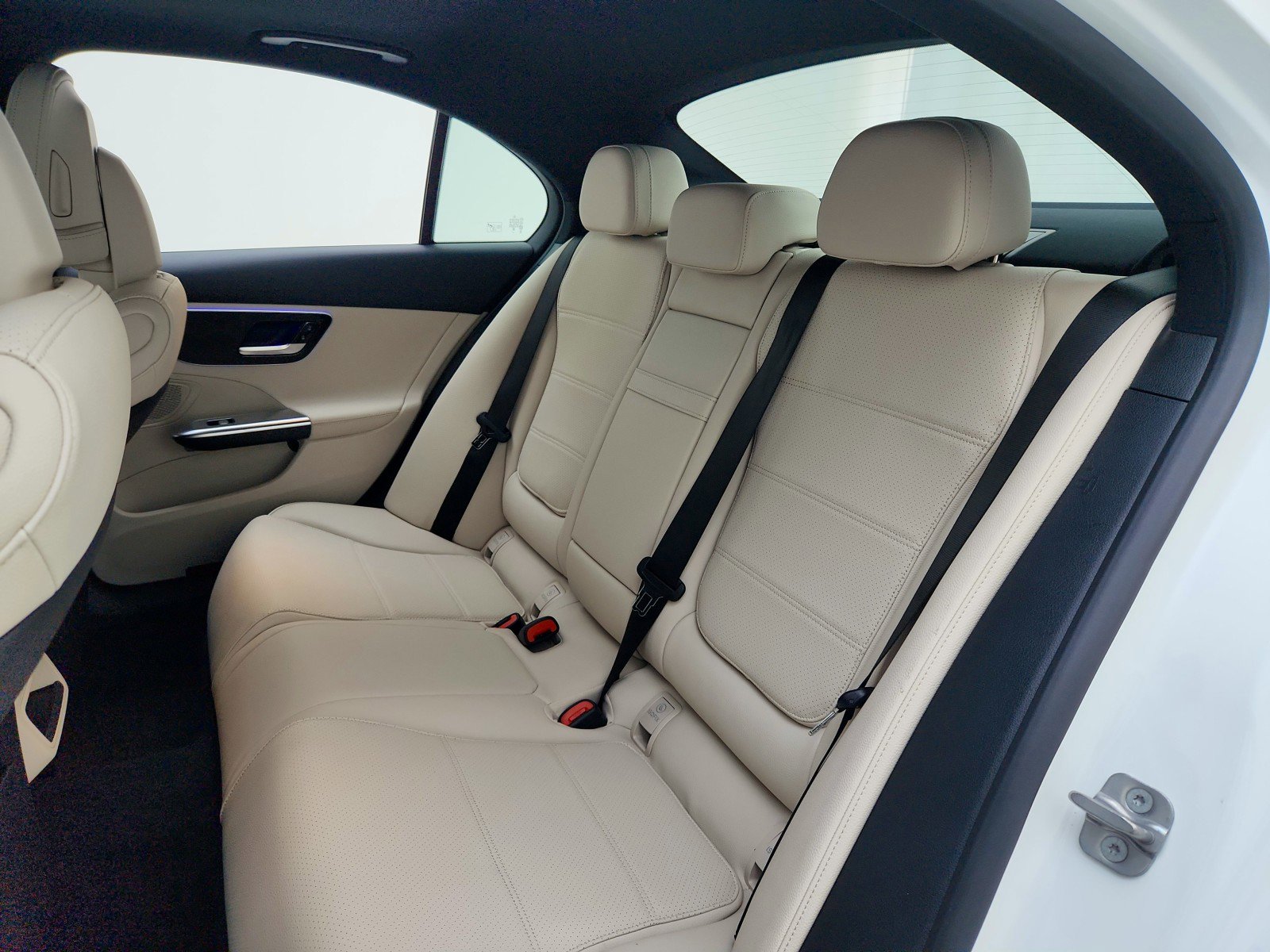 New 2025 Mercedes-Benz C 300 Sedan image 18