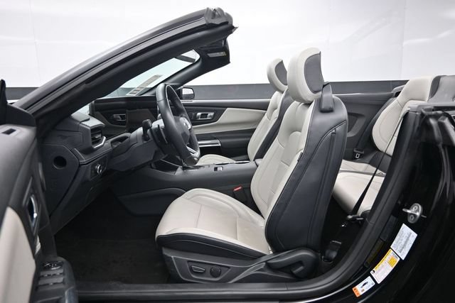 Used 2025 Ford Mustang GT Premium RWD image 18