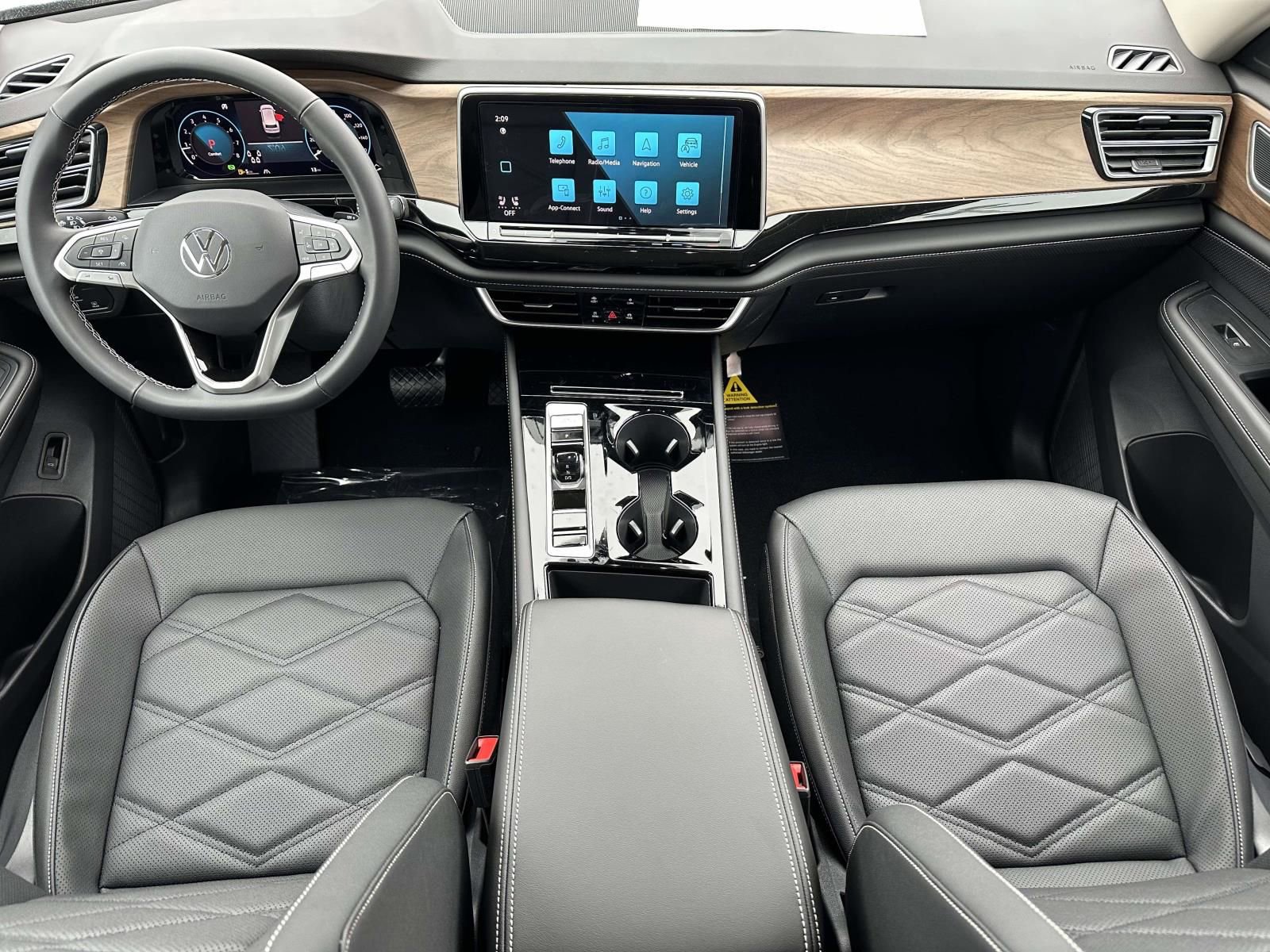 New 2026 Volkswagen Atlas SE image 11