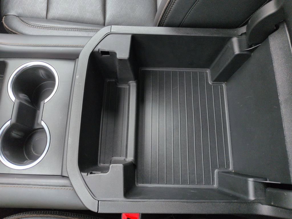 Used 2023 Chevrolet Tahoe High Country w/ Advanced Technology Package AWD/4WD image 26