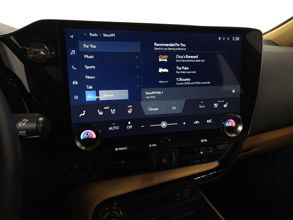 Used 2025 Lexus NX 300h AWD w/ Luxury Package image 23