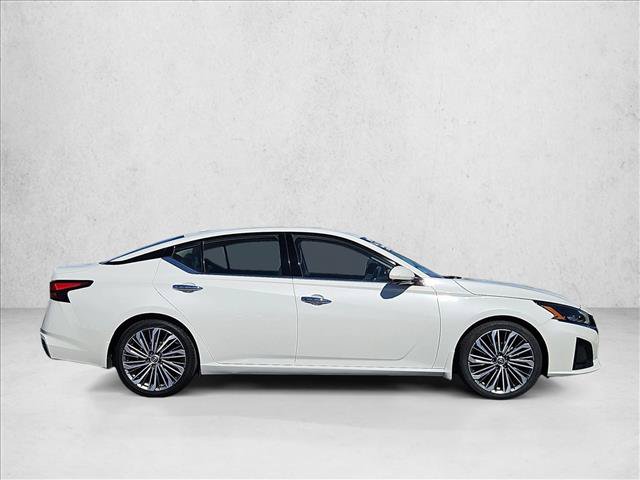 Used 2023 Nissan Altima 2.5 SL FWD image 4