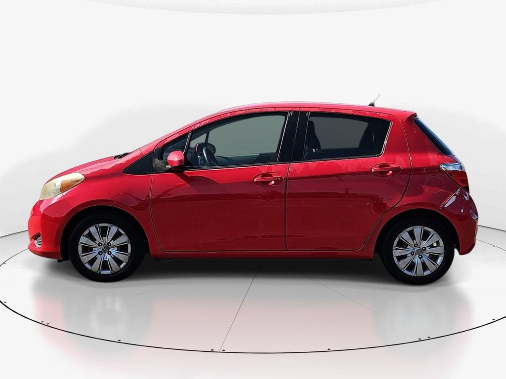Used 2012 Toyota Yaris L image 9